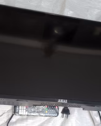 TV LED Akai 32" Smart VIDAA