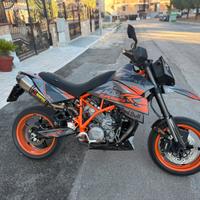 Ktm supermoto 950