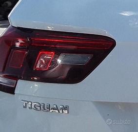 STOP POSTERIORE SINISTRO INTEGRATO NEL PORTELLO VO