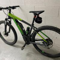 E-MTB Moutainbike Bici elettrica Cube ebike
