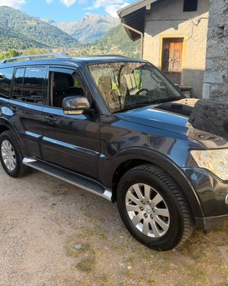 Mitsubishi pajero v80