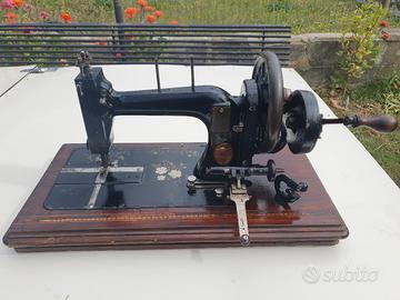Macchina da cucire d’epoca Junker & Ruh – 900
