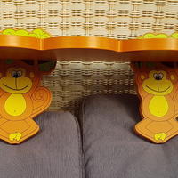 Mensole camera bimbi con supporti scimmiette