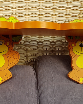 Mensole camera bimbi con supporti scimmiette