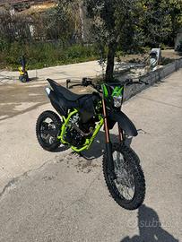 Moto cross 150