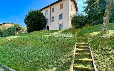 SOLUZIONE INDIPENDENTE CON AMPIO GIARDINO E VISTA