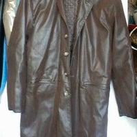 2 Trench Vintage:a)Pelle,b)Cotone UNO in REG. a SC