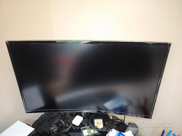 Samsung Curvo 27 pollici model: C27F390FHU