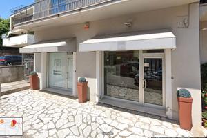 Locale commerciale per negozio o ufficio di 35 mq