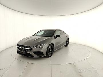 MERCEDES-BENZ CLA Coupe 200 d Premium auto