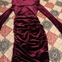 Mini abito in velluto arricciato – Color Borgogna
