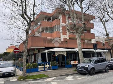 NEGOZIO A RIMINI