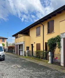 Villetta a Schiera a Reggio nell'Emilia (RE)