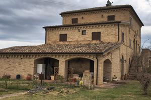 Appartamento in campagna in casolare