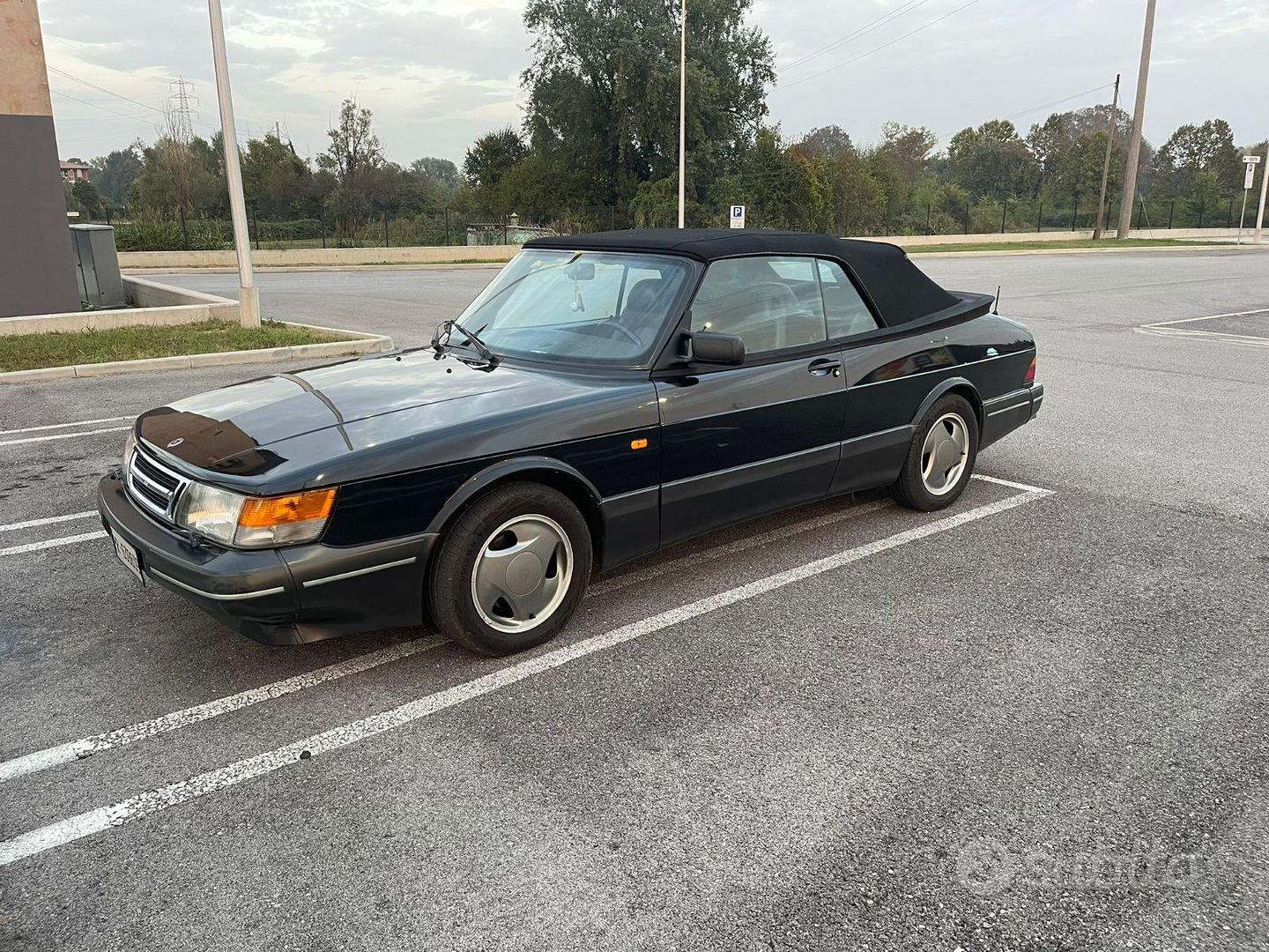 Saab 900