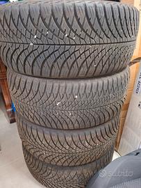 gomme 225 45 R17  4 stagioni