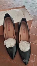 Scarpe eleganti con tacco