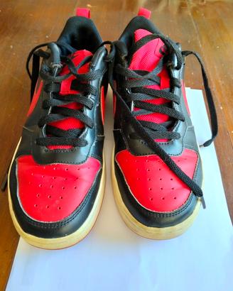 scarpe da ginnastica Nike in vera pelle numero 40