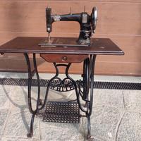macchina cucire antica