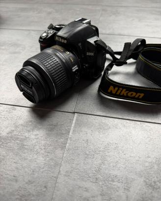 Reflex NIKON D3100