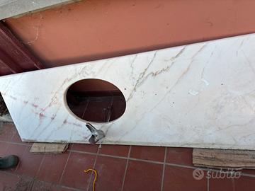Top bagno in marmo