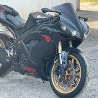 Yamaha R1 2004-2006