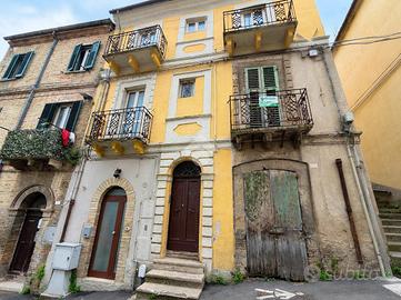 CASA SEMINDIPENDENTE A LANCIANO