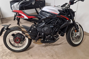 Mv augusta brutale 800 dragster rr