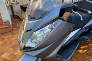 Peugeot Satelis 400 cc