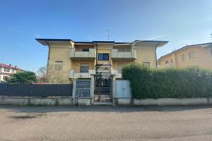 3 LOCALI A CORBETTA