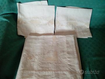 Lenzuola lino con ricami punto spirito