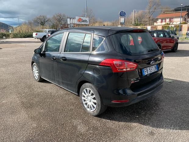 Ford B-Max 1.5 TDCi 75 CV Business Titanium