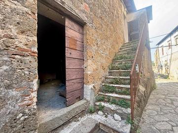 2 LOCALI A VASANELLO