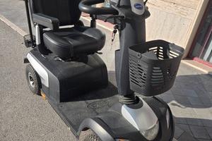 Scooter per Disabili / Anziani Invacare Comet Pro 