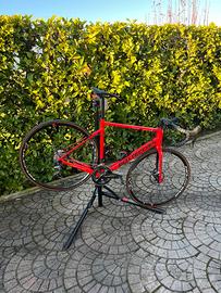 Bicicletta in carbonio ultegra disc 11v