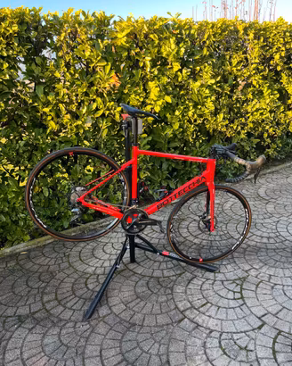 Bicicletta in carbonio ultegra disc 11v