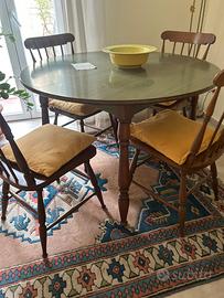 Tavolo allungabile con 8 sedie e credenza Snaidero