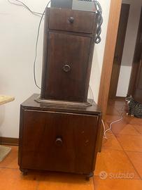 mobile/comodino in arte povera con cassettone