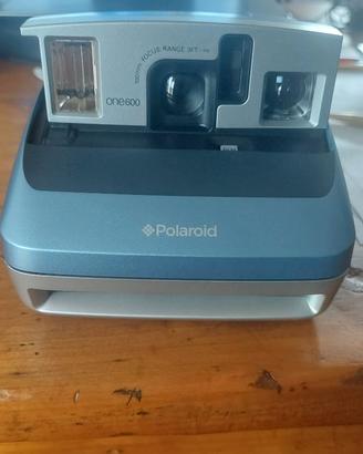 polaroid one 600