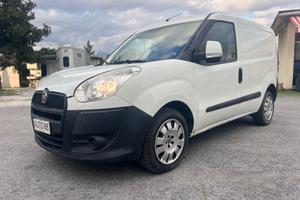Fiat Doblo Doblò 1.4 T-Jet Natural Power PC-TN Car