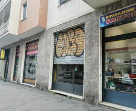 NEGOZIO A TORINO