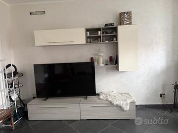 Parte /vetrina da soggiorno