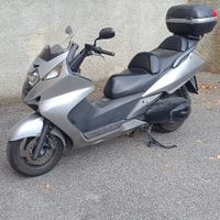 Honda silver Wing 400