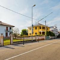 CASA SEMINDIPENDENTE A BRA