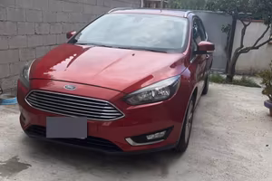 Ford Focus SW 1.6 Titanium GPL