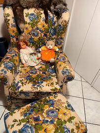 Poltrona con pouf pezzo artigianale