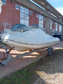 gommone 5mt motore Johnson 737 40 cv