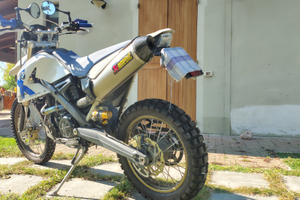 Moto dual BMW 650 xchallenge