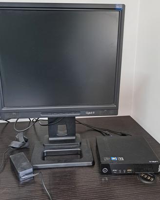 Mini pc completo di monitor, tastiera  e mouse 