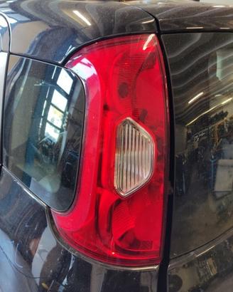 Fanale posteriore sinistro FIAT PANDA del 2014